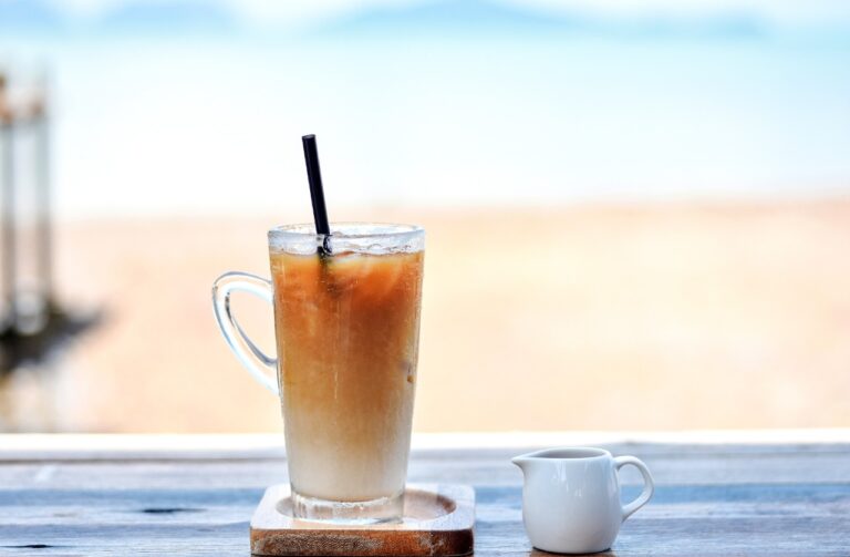 popular-drinks-of-summer-iced-coffee