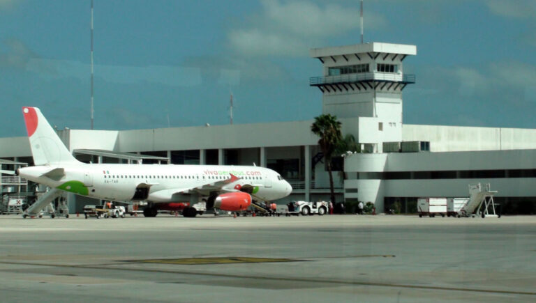 Vivaaaerobus plane on Cozumel airport