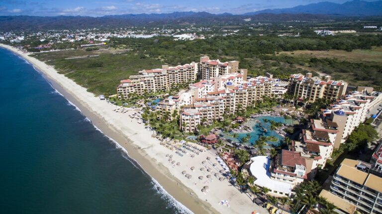 flamingos-beach-nuevo-vallarta