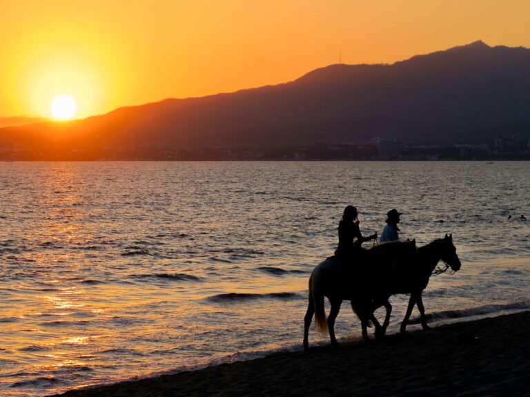 horse riding at sunset questions-about-nuevo-vallarta