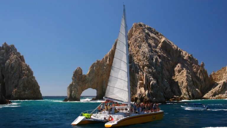 sailing-los-cabos-arch