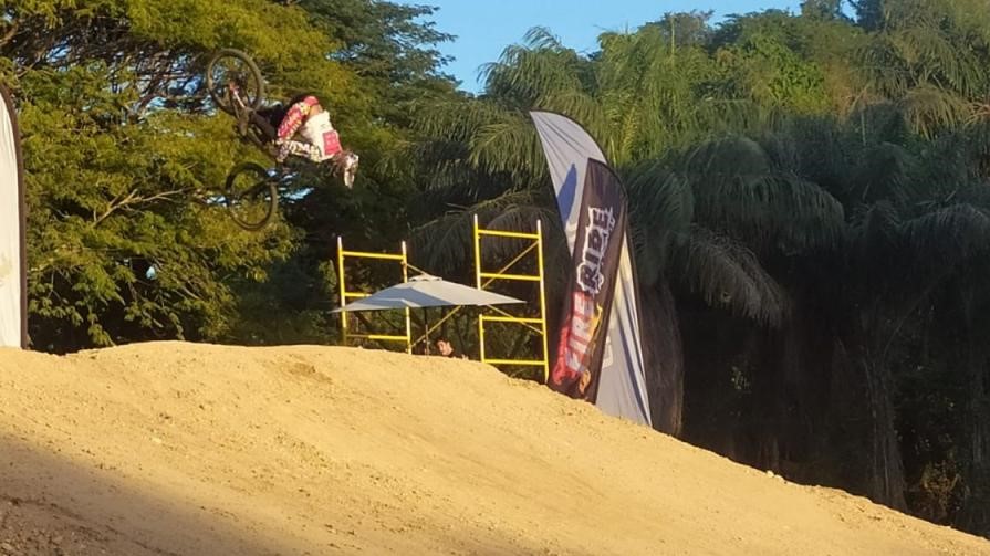 cyclists competing in Free Rider Puerto Vallarta