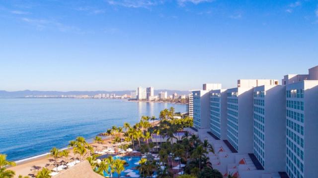 hotel-in-puerto-vallarta-with-ocean-view