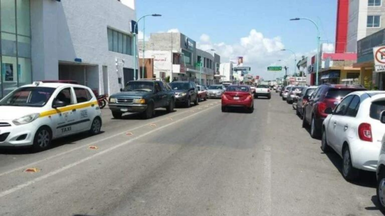 Cars on Chetumal streets