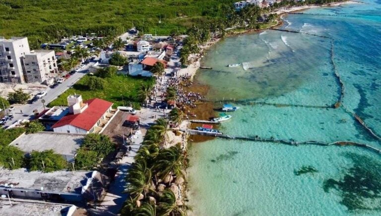 aerial view of Majahauñ beach