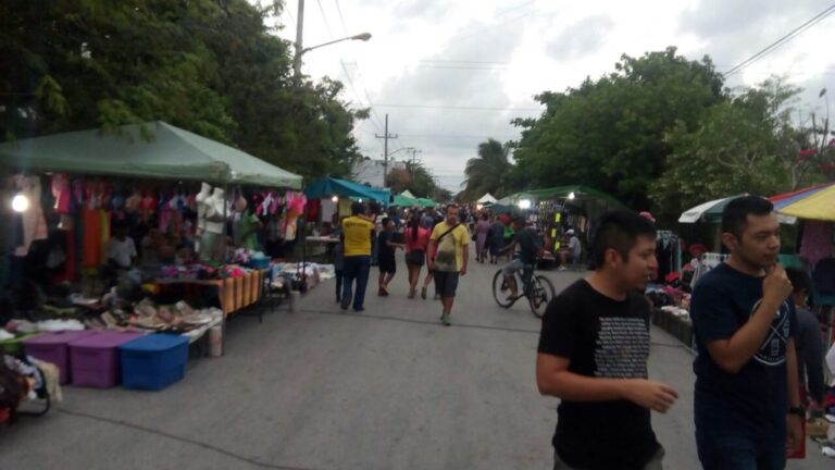 Tianguis de la 94 Cancun