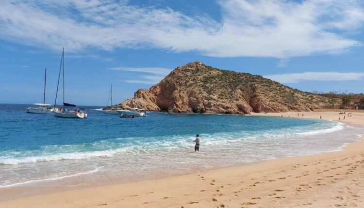 Los cabos clean beach