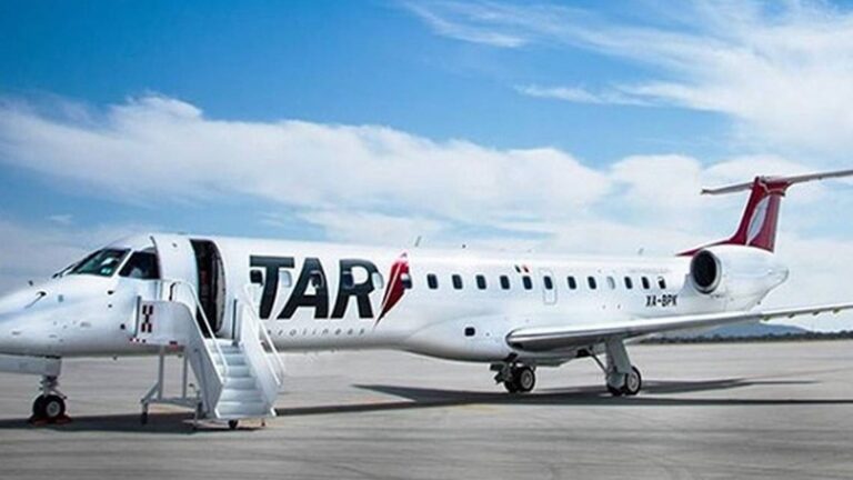 Tar airplane on tarmac