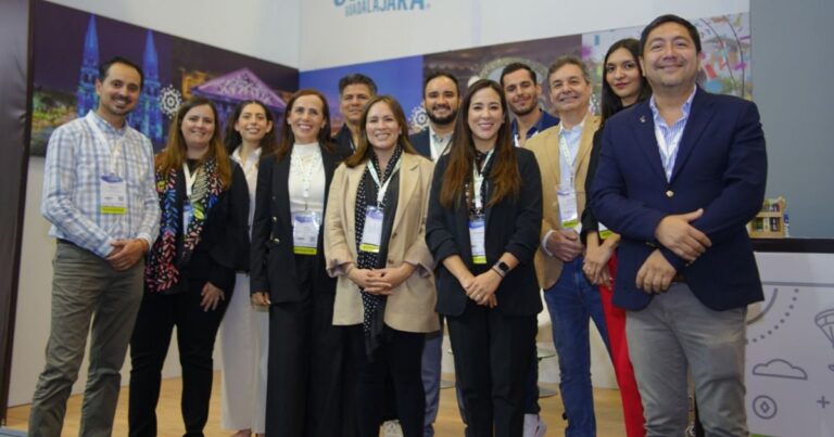 Puerto Vallarta tourism trust officials in Colombia