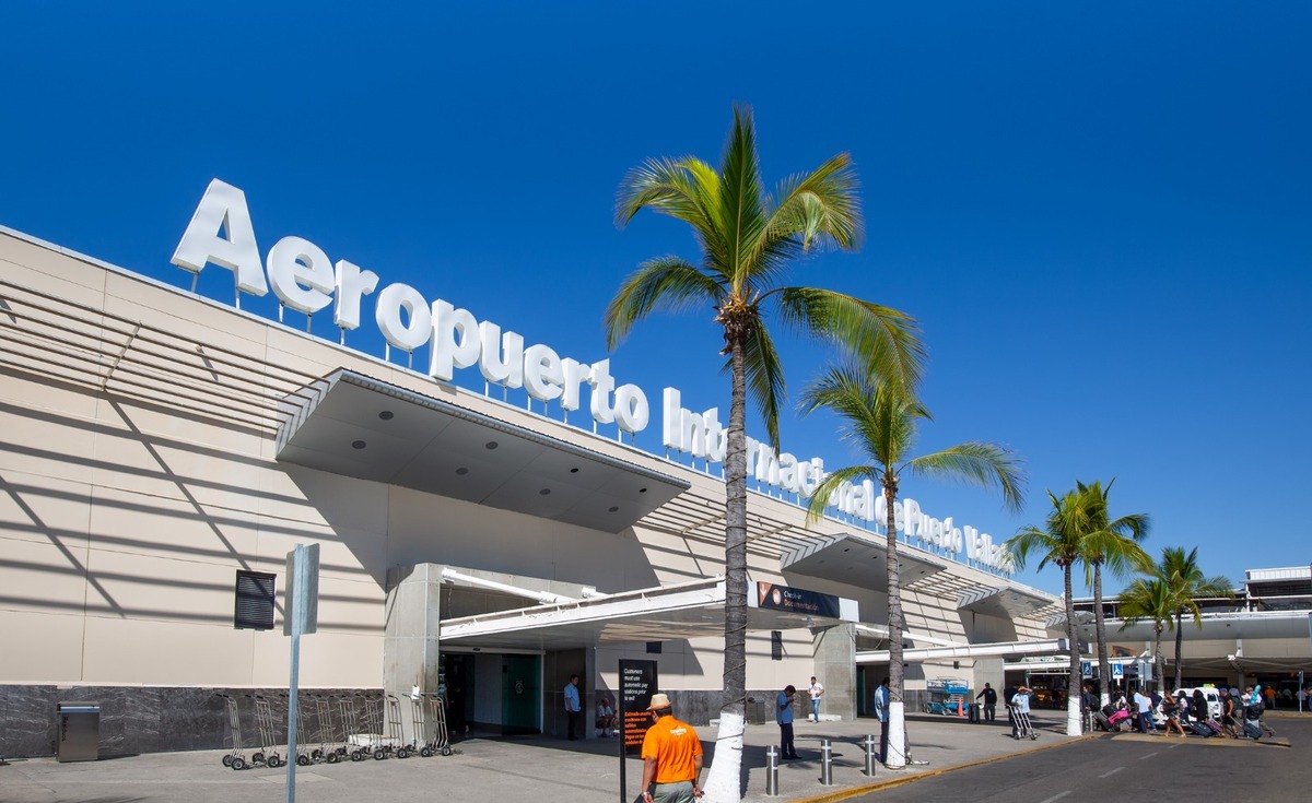 Puerto Vallarta Airport facade