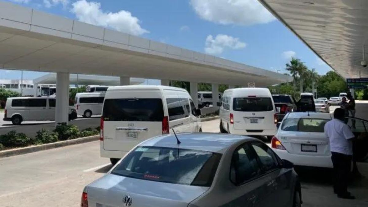 Taxis lining at the Cancun Airport