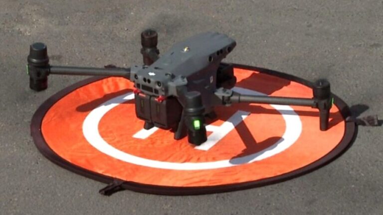 dron on a red mark