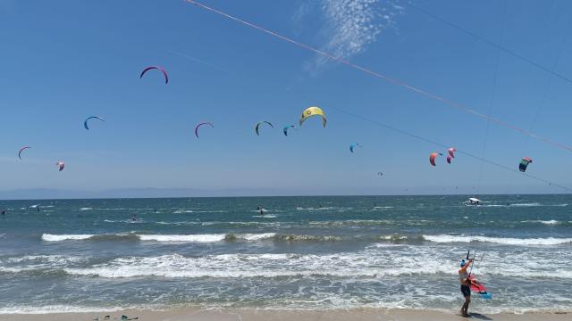 Kitesurfers at the Wind Festival in Bucerias