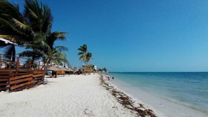 Beach of Puerto Juarez in Cancun