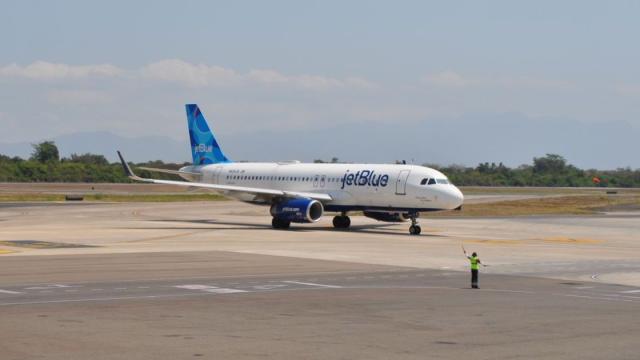 jetblue airplane