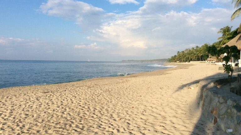 Burros beach on a sunny day