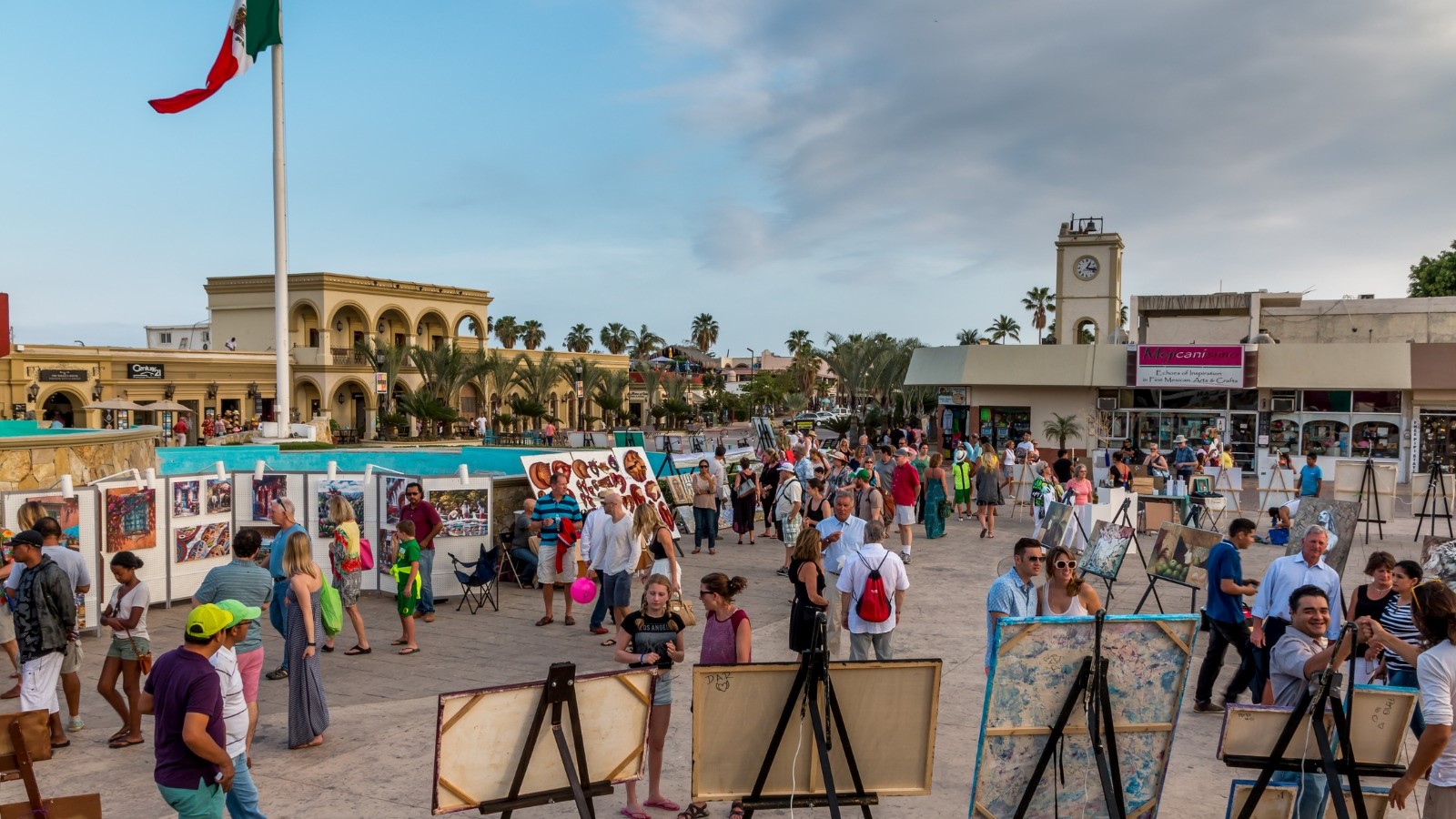 Art market in Cabo San Lucas downtown