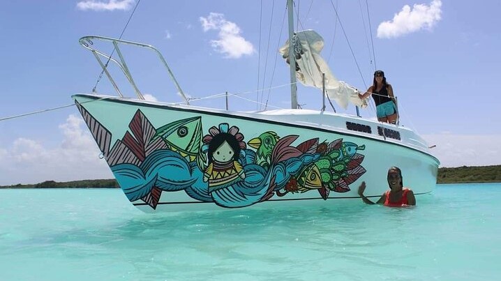 Sail boat at Laguna de los Siete Colores