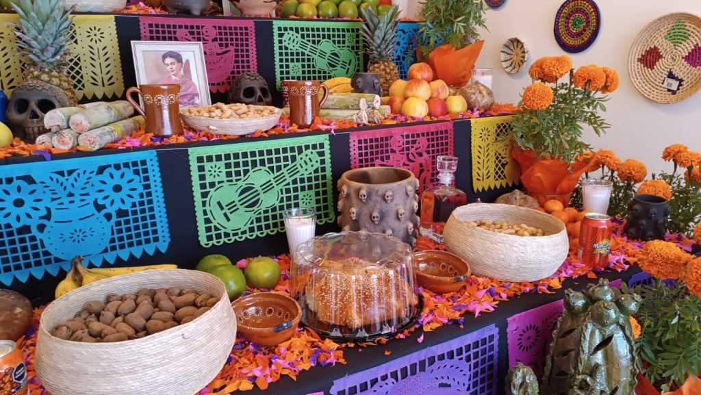 Day of the Dead altars