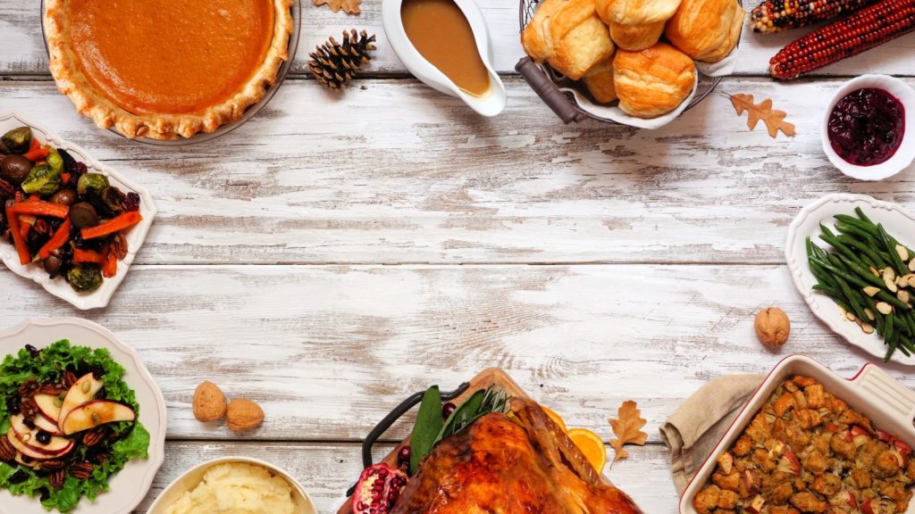 Thanksgiving dinner ideas on a table