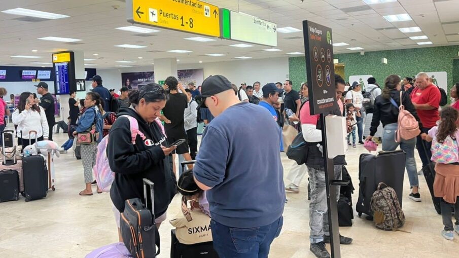 Tourists at Los Cabos airport