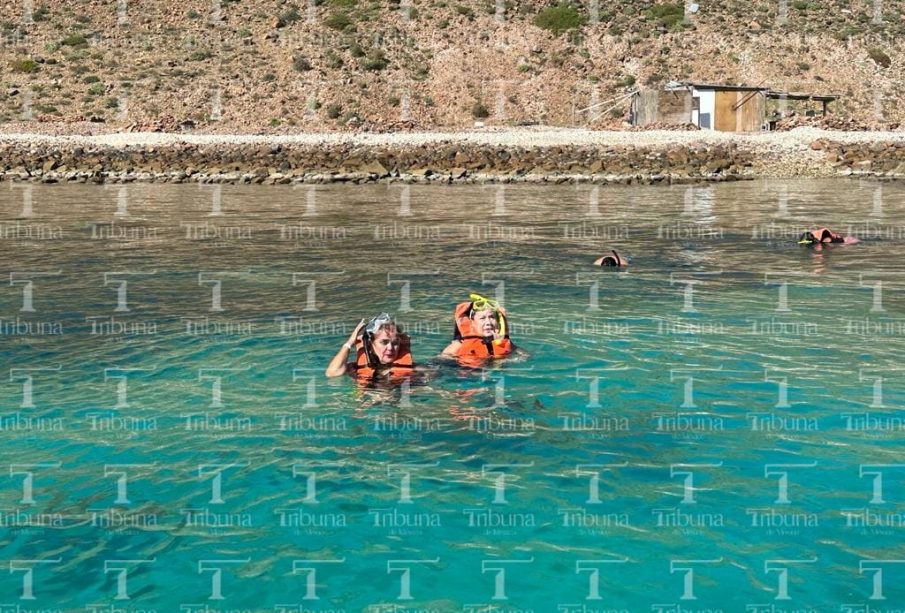 tourists stranded