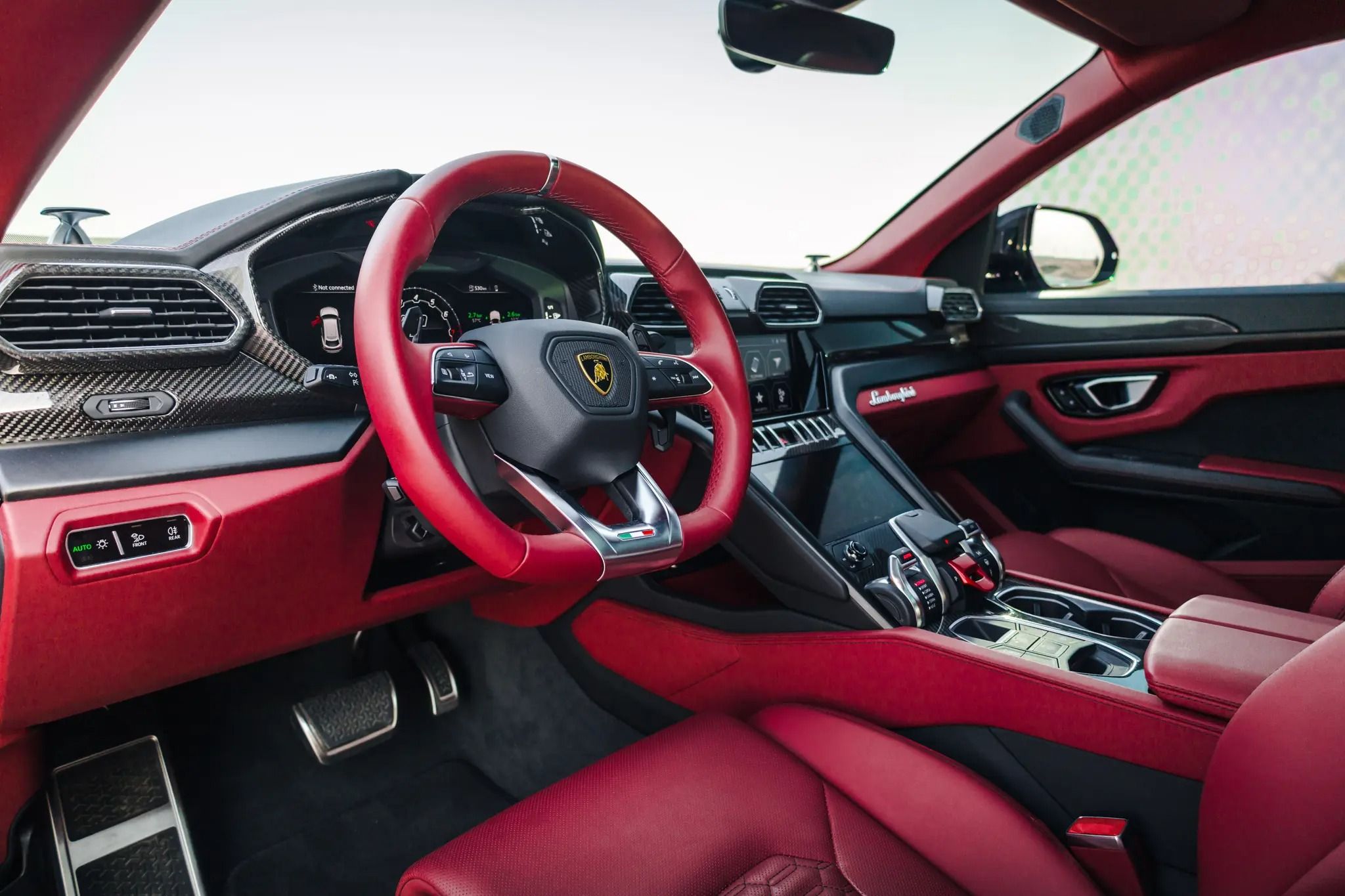 Lamborghini Urus 3.jpeg