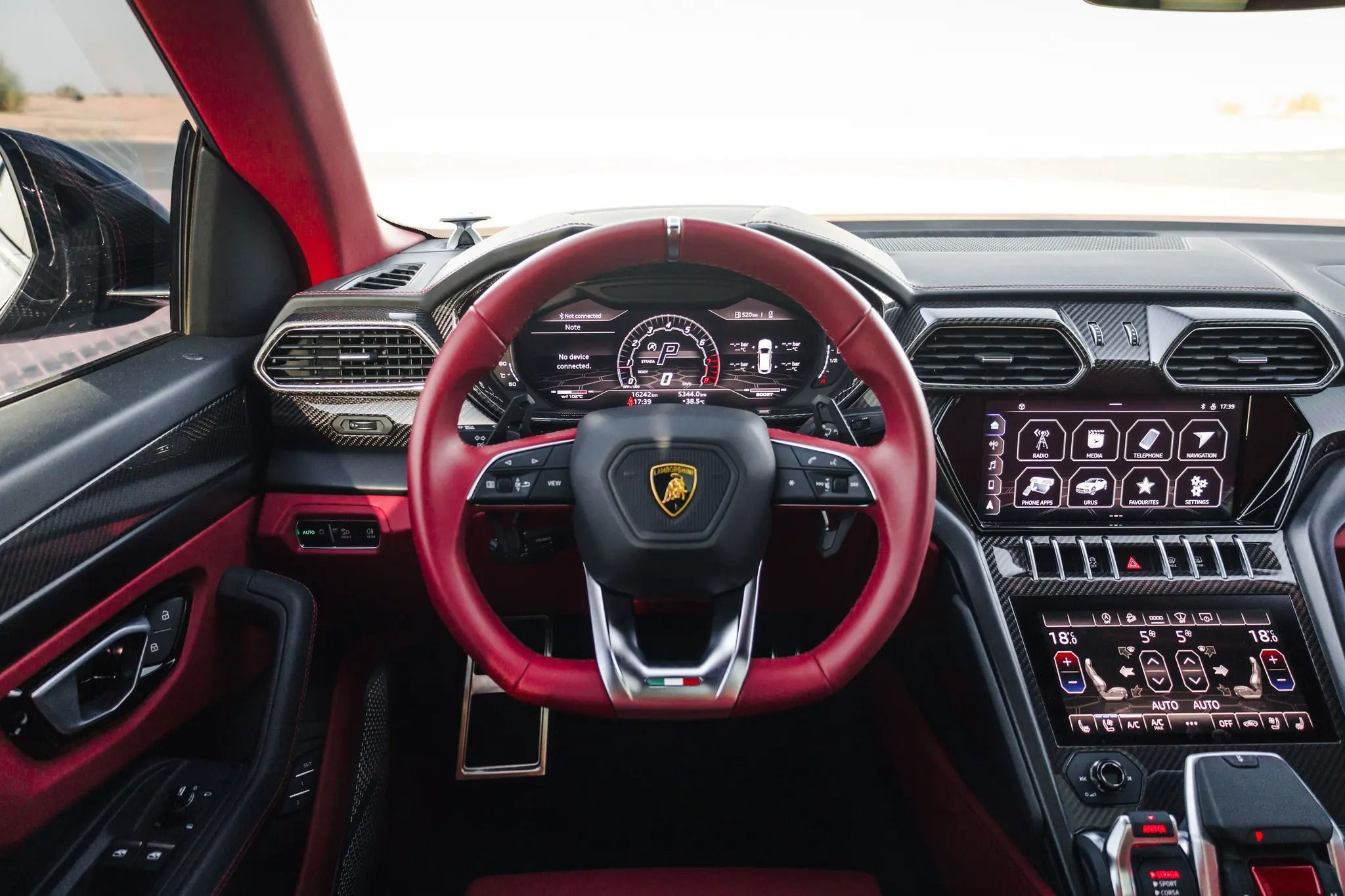 Lamborghini Urus 4.jpeg