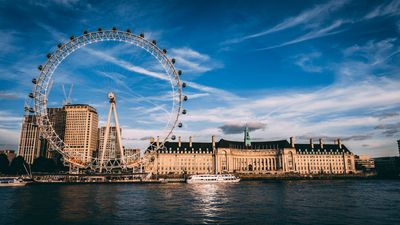 Planning Day Trips to London: Your Ultimate Guide with Triplay.ai