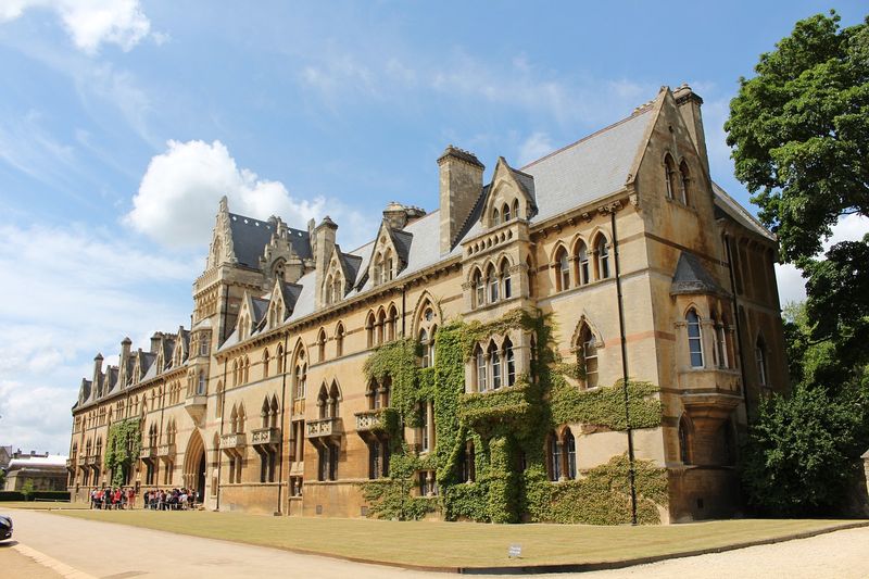 Why Oxford one day trip with Magical English Dictionary