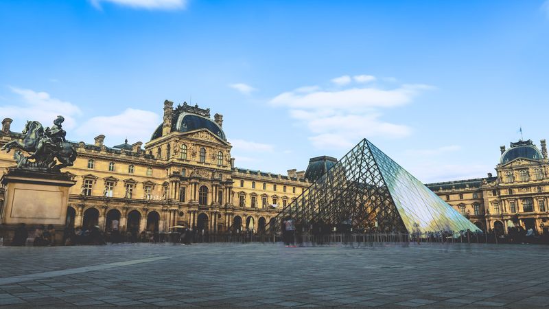 Paris Beyond The Eiffel Tower | GetTripTip.com