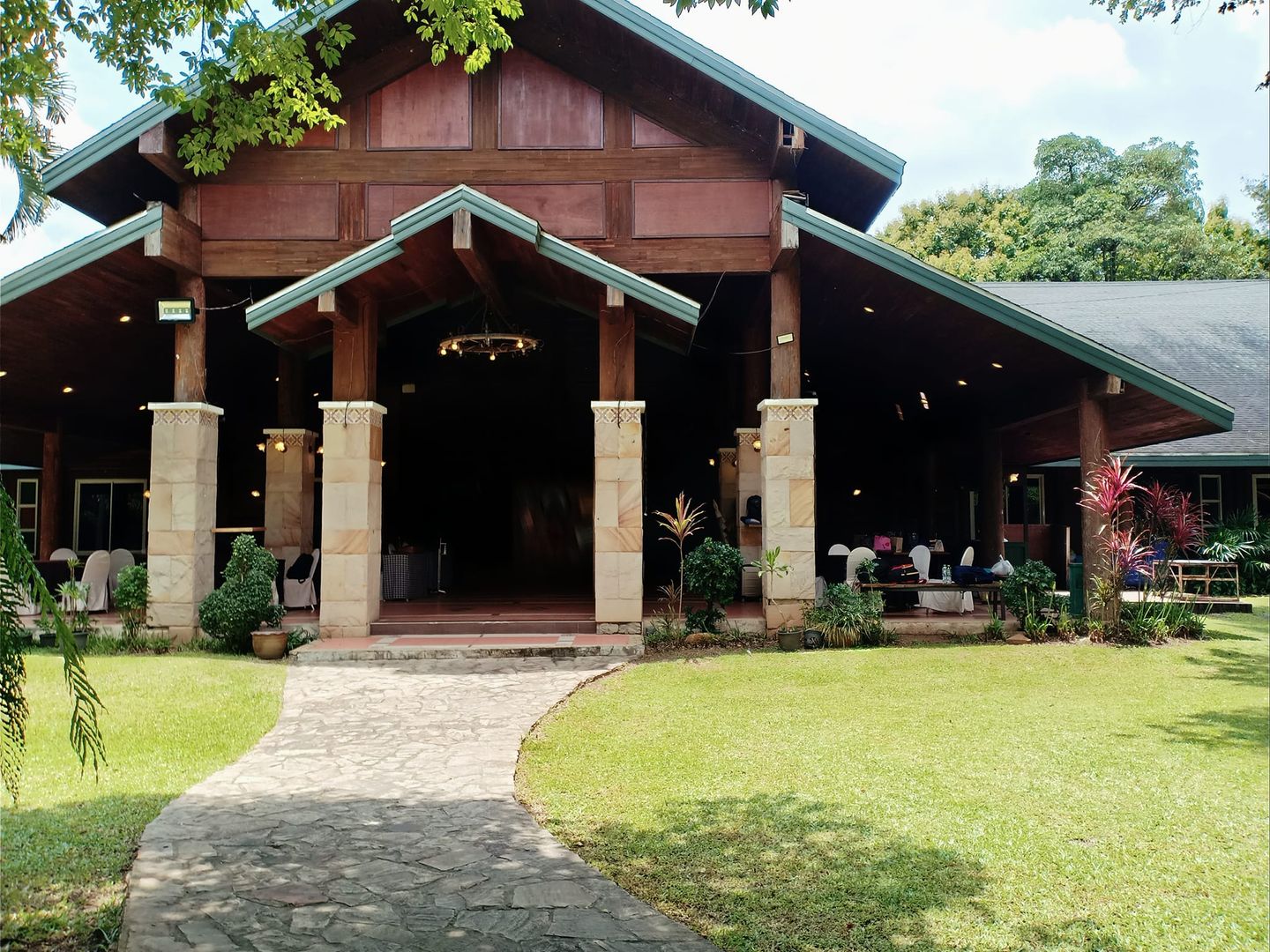 Bonanza Inn Bonanza Hotel Khaoyai | ดูข้อมูลที่เที่ยวบน TripNiceDay