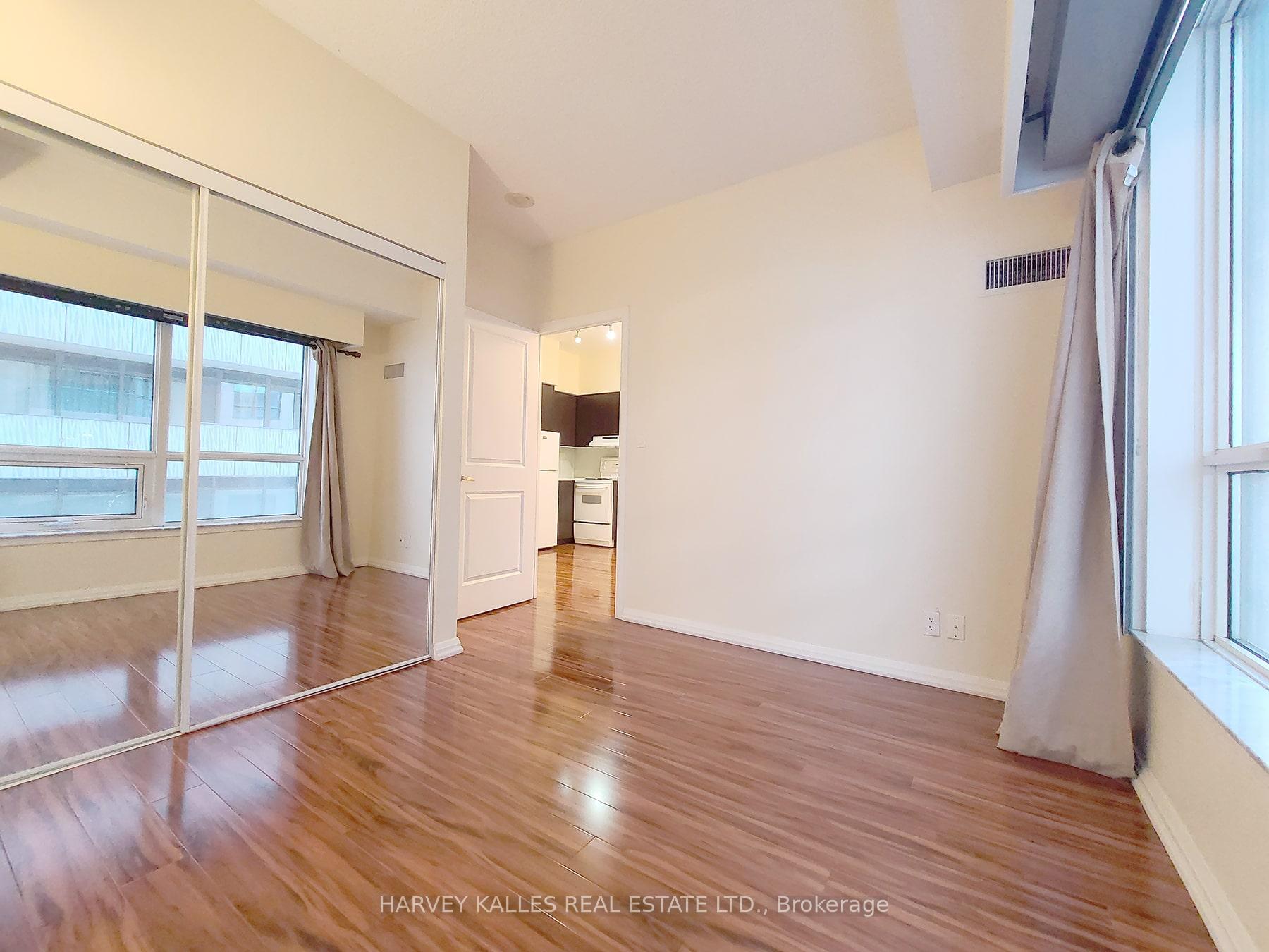 #515 - 35 Hayden St, Toronto, ON M4Y3C3 | 1 Bedroom 1 Bathroom Condo Apt | Image 8
