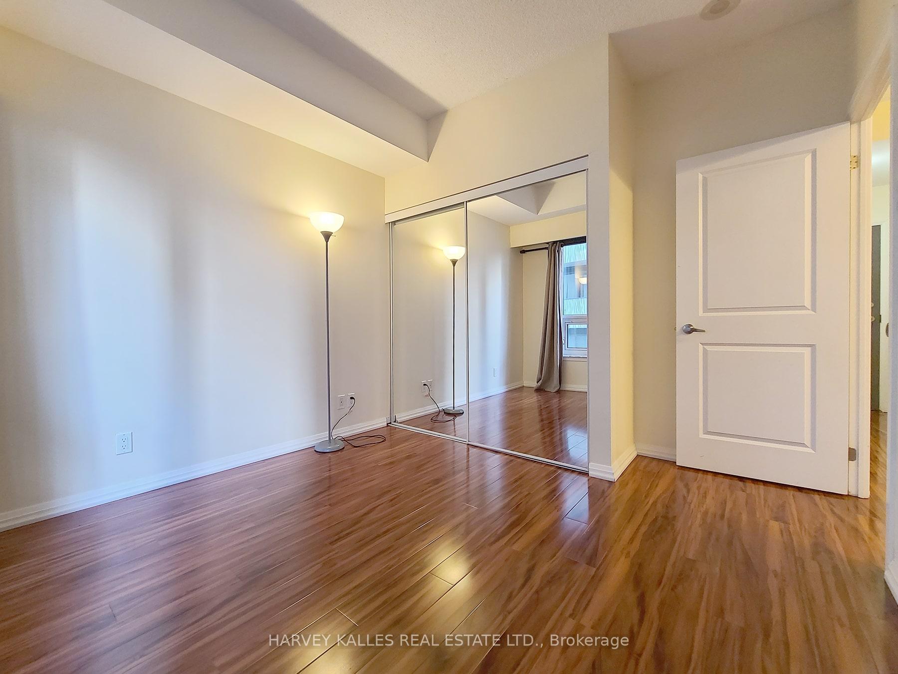 #515 - 35 Hayden St, Toronto, ON M4Y3C3 | 1 Bedroom 1 Bathroom Condo Apt | Image 9