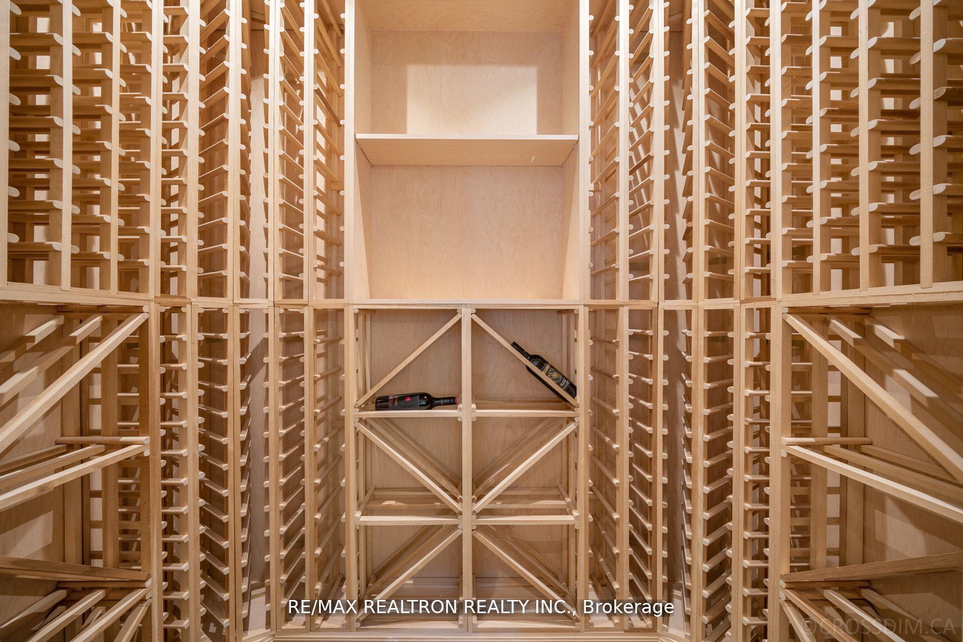 12 Waring Crt, Toronto, ON M2N4G7 | 4 Bedroom 7 Bathroom Detached House | Image 32