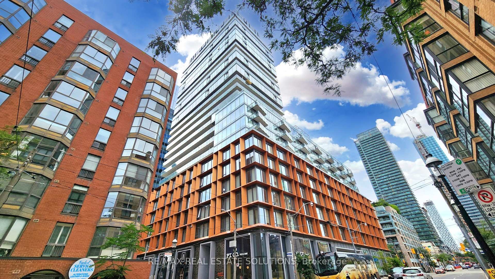 #601 - 60 Colborne St, Toronto, ON M5E0B7 | 1 Bedroom 1 Bathroom Condo Apt | Image 1