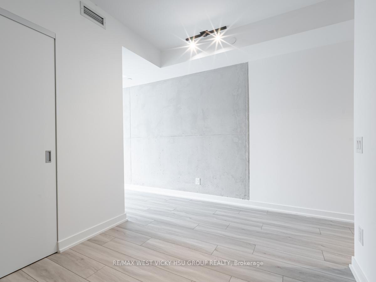 #806 - 458 Richmond St W, Toronto, ON M5V0S9 | 0 Bedroom 1 Bathroom Condo Apt | Image 18