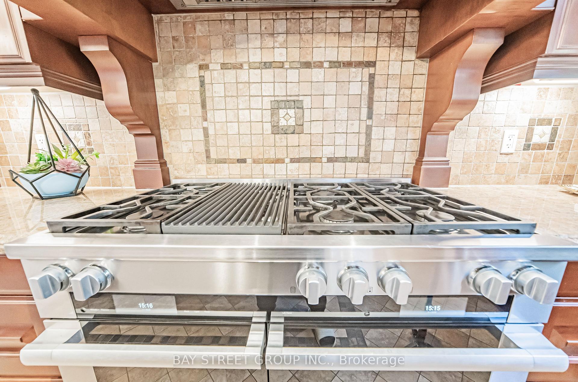 7 Merredin Pl, Toronto, ON M3B1S7 | 4 Bedroom 6 Bathroom Detached House | Image 19