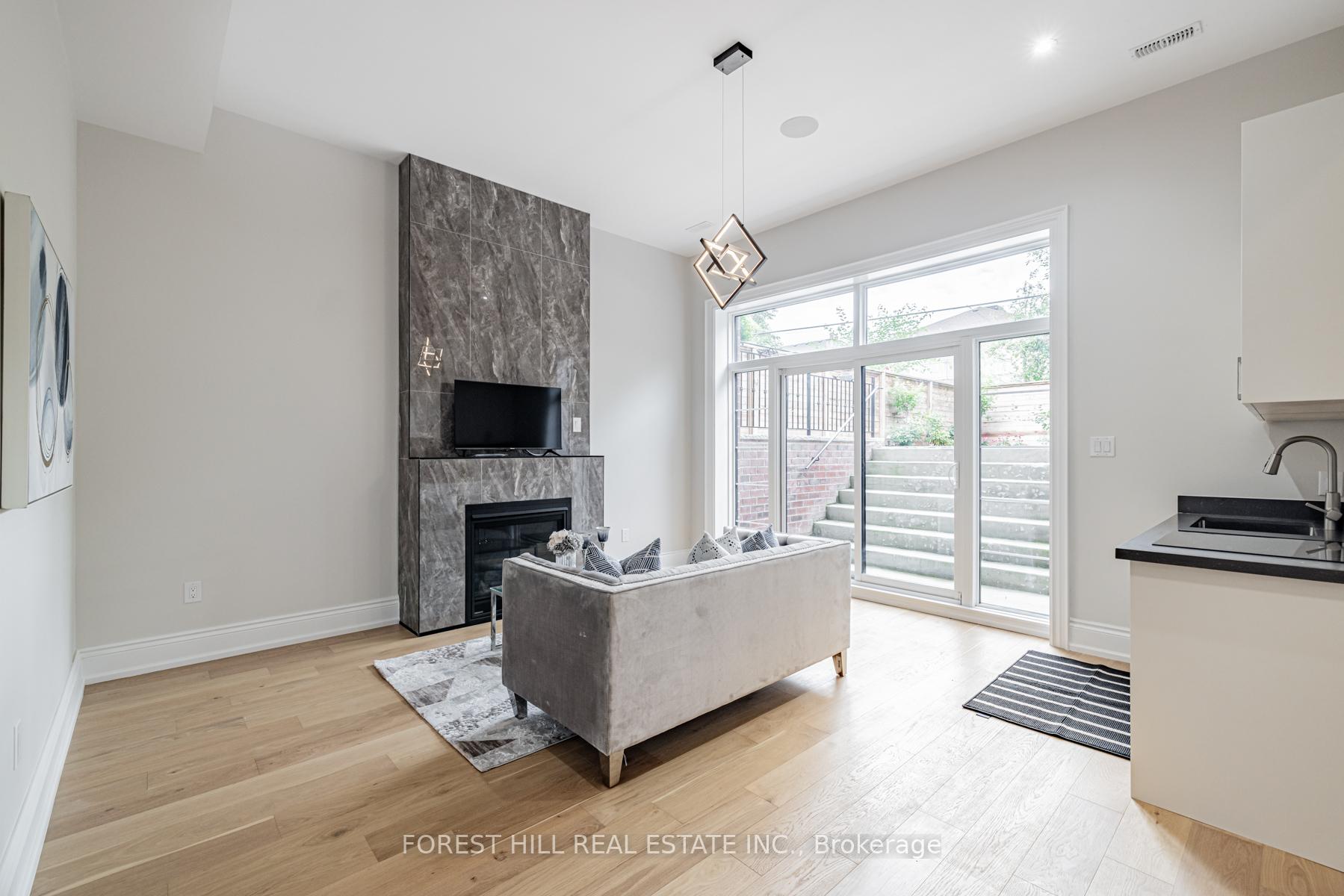 5 Charlemagne Dr, Toronto, ON M2N4H7 | 4 Bedroom 7 Bathroom Detached House | Image 4