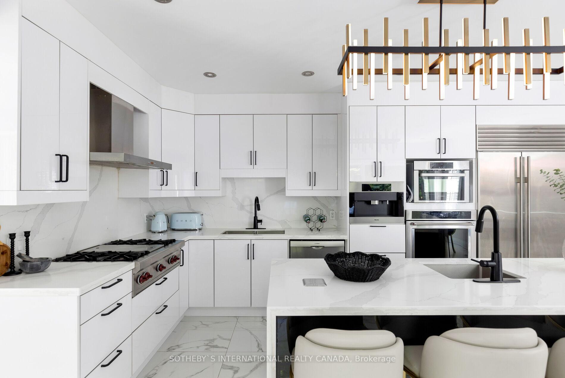 32 Brookfield Rd, Toronto, ON M2P1A9 | 4 Bedroom 5 Bathroom Detached House | Image 15