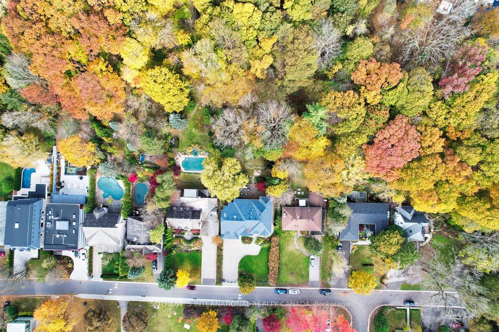 32 Brookfield Rd, Toronto, ON M2P1A9 | 4 Bedroom 5 Bathroom Detached House | Image 38