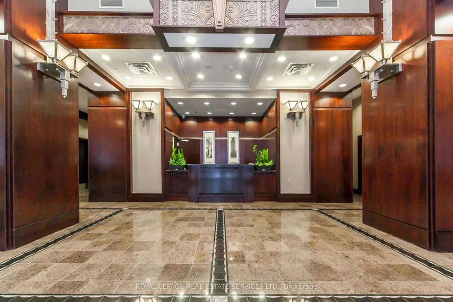 #2101 - 35 Balmuto St, Toronto, ON M4Y0A3 | 2 Bedroom 2 Bathroom Condo Apt | Image 3