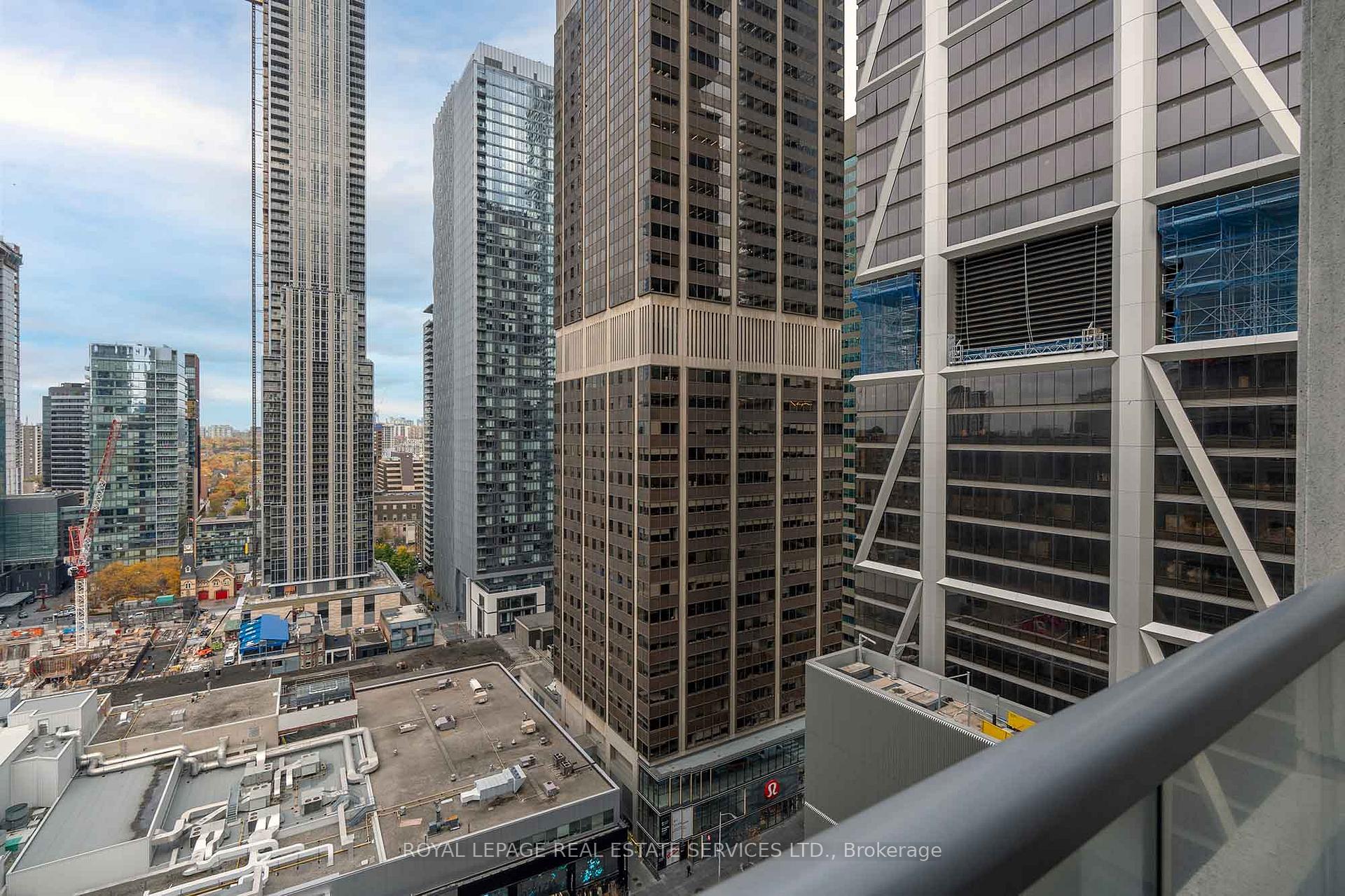 #2101 - 35 Balmuto St, Toronto, ON M4Y0A3 | 2 Bedroom 2 Bathroom Condo Apt | Image 32