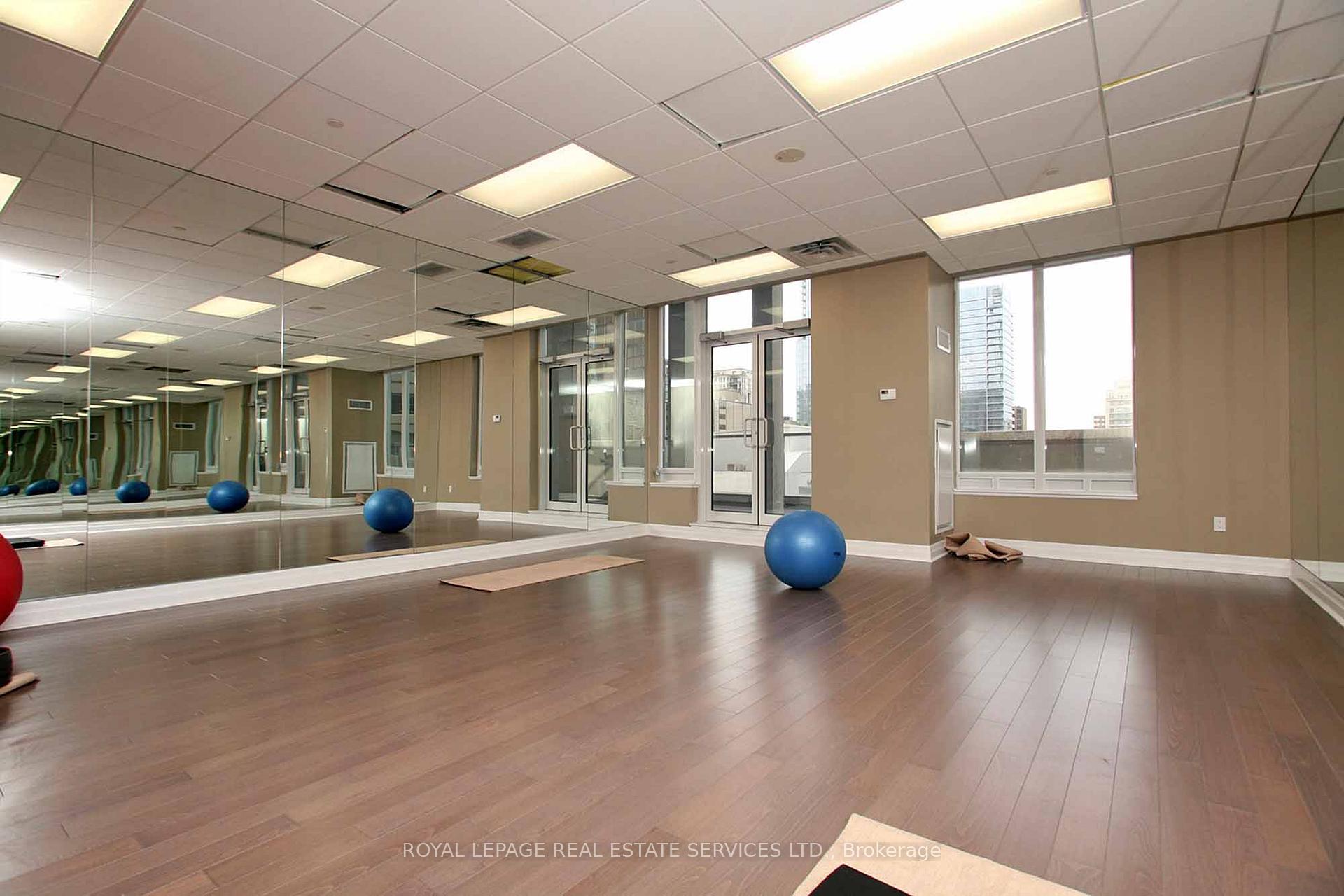 #2101 - 35 Balmuto St, Toronto, ON M4Y0A3 | 2 Bedroom 2 Bathroom Condo Apt | Image 39