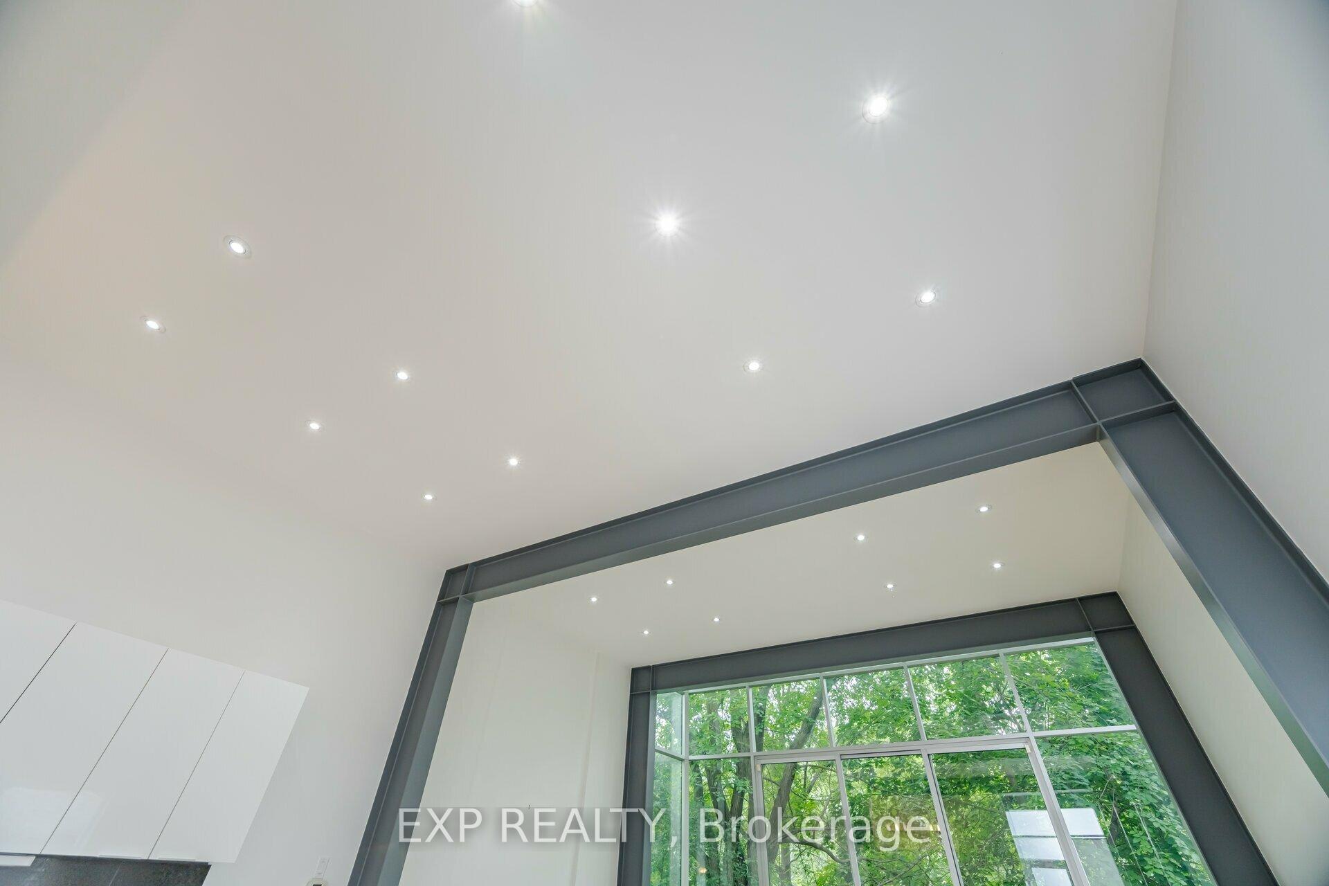 561 Arlington Ave, Toronto, ON M6C3A6 | 3 Bedroom 4 Bathroom Detached House | Image 10