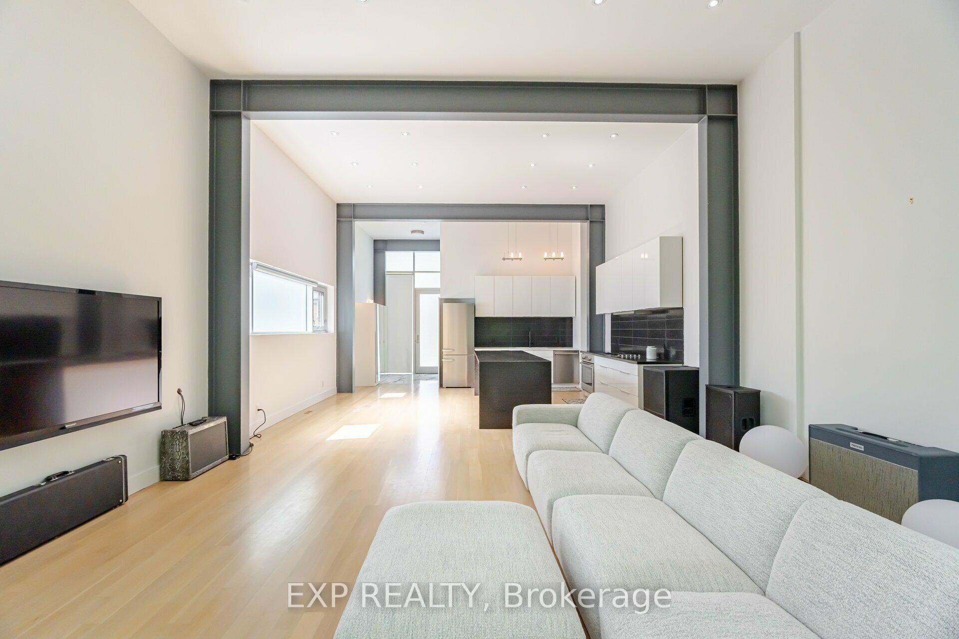 561 Arlington Ave, Toronto, ON M6C3A6 | 3 Bedroom 4 Bathroom Detached House | Image 14