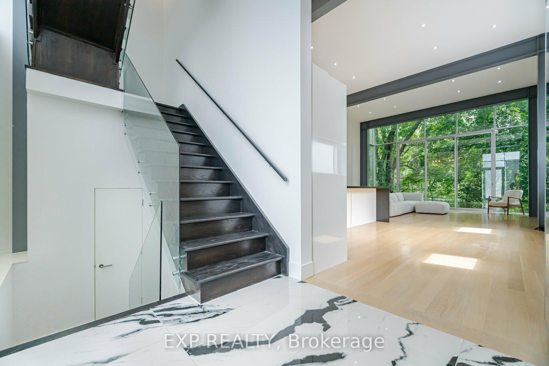 561 Arlington Ave, Toronto, ON M6C3A6 | 3 Bedroom 4 Bathroom Detached House | Image 17
