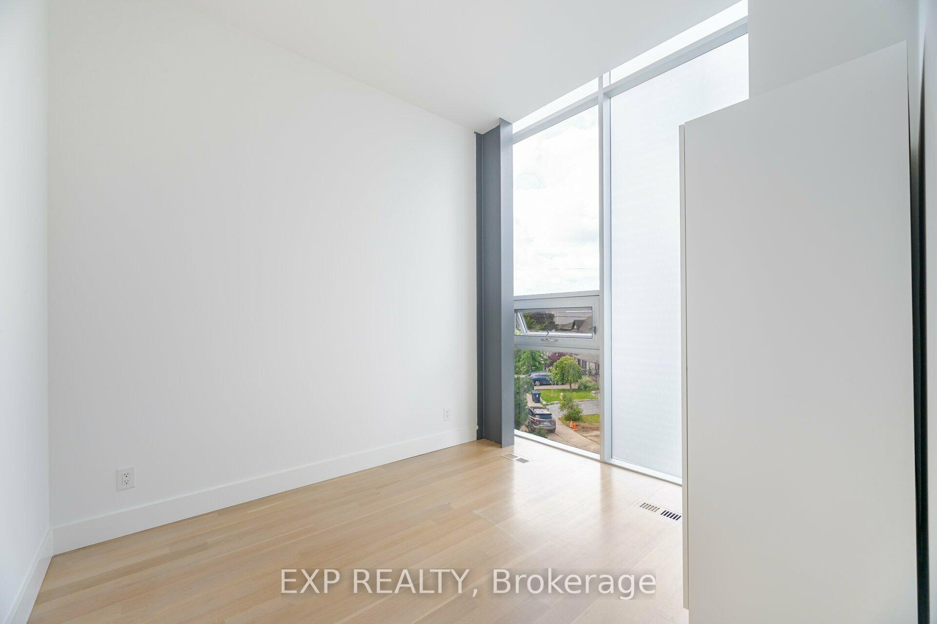 561 Arlington Ave, Toronto, ON M6C3A6 | 3 Bedroom 4 Bathroom Detached House | Image 22