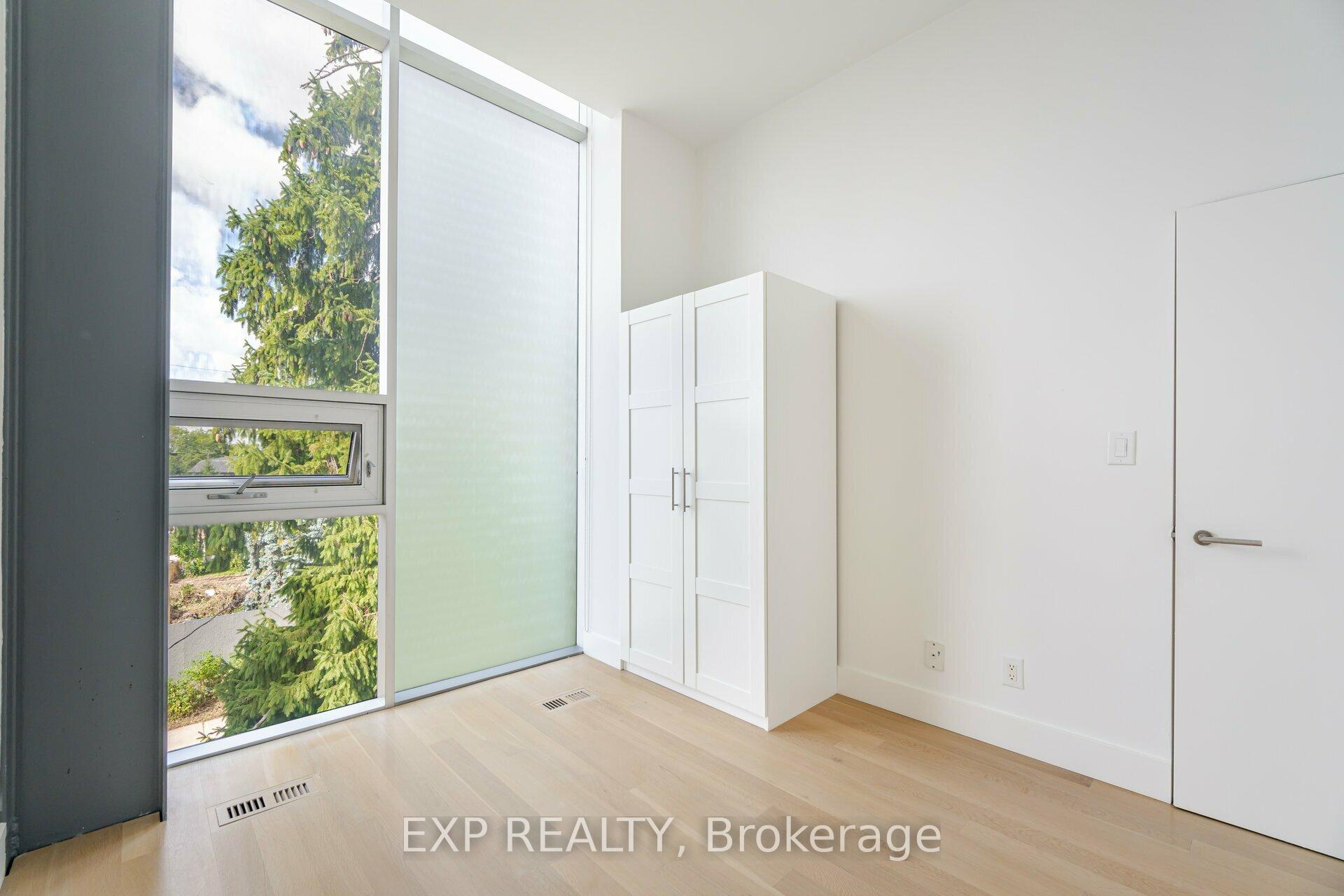 561 Arlington Ave, Toronto, ON M6C3A6 | 3 Bedroom 4 Bathroom Detached House | Image 23