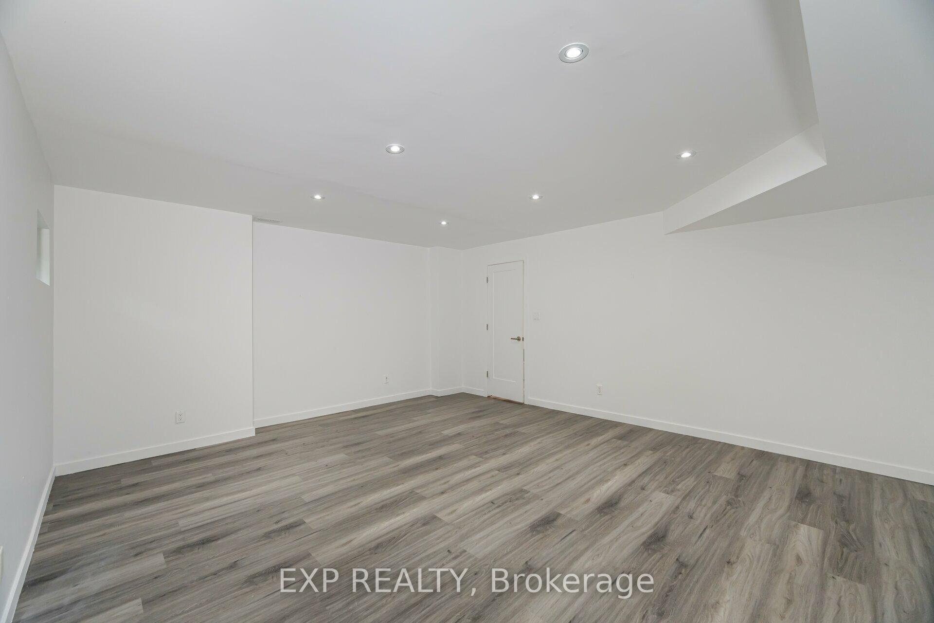 561 Arlington Ave, Toronto, ON M6C3A6 | 3 Bedroom 4 Bathroom Detached House | Image 27